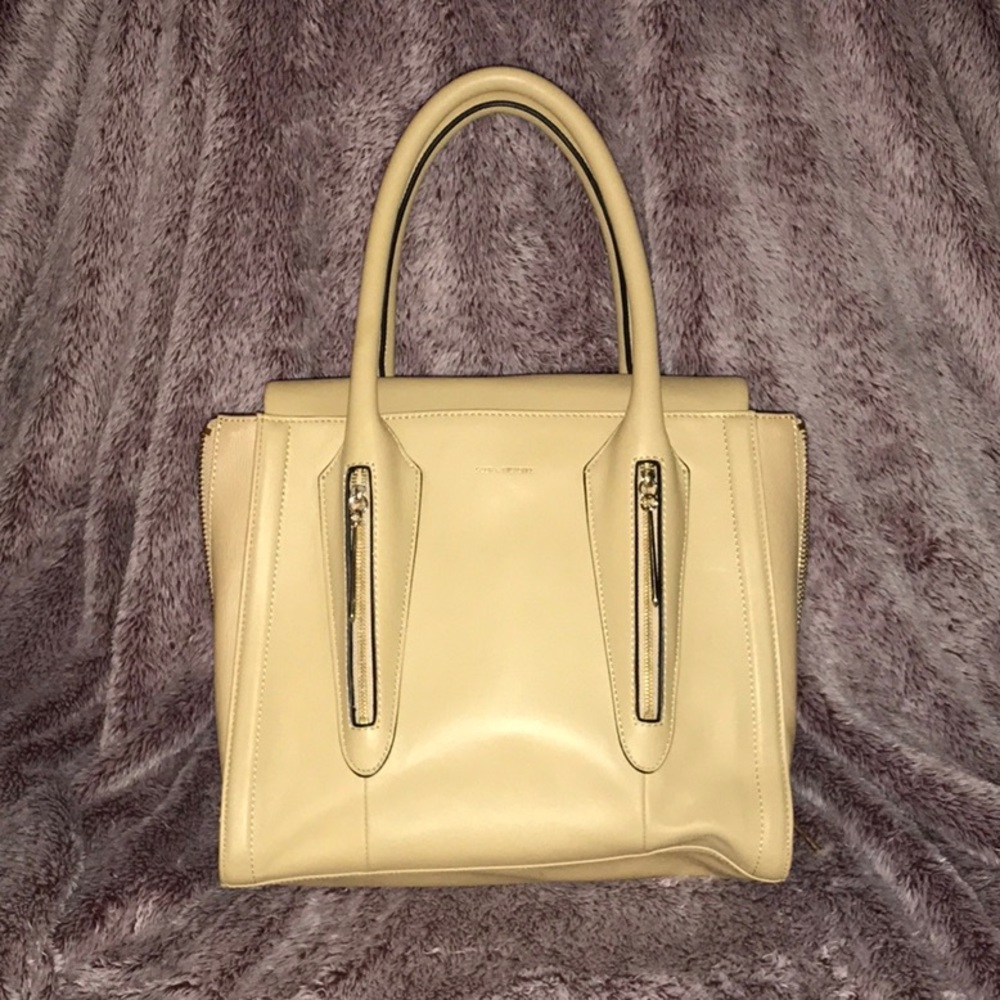 Pour La Victoire Handle Bag
